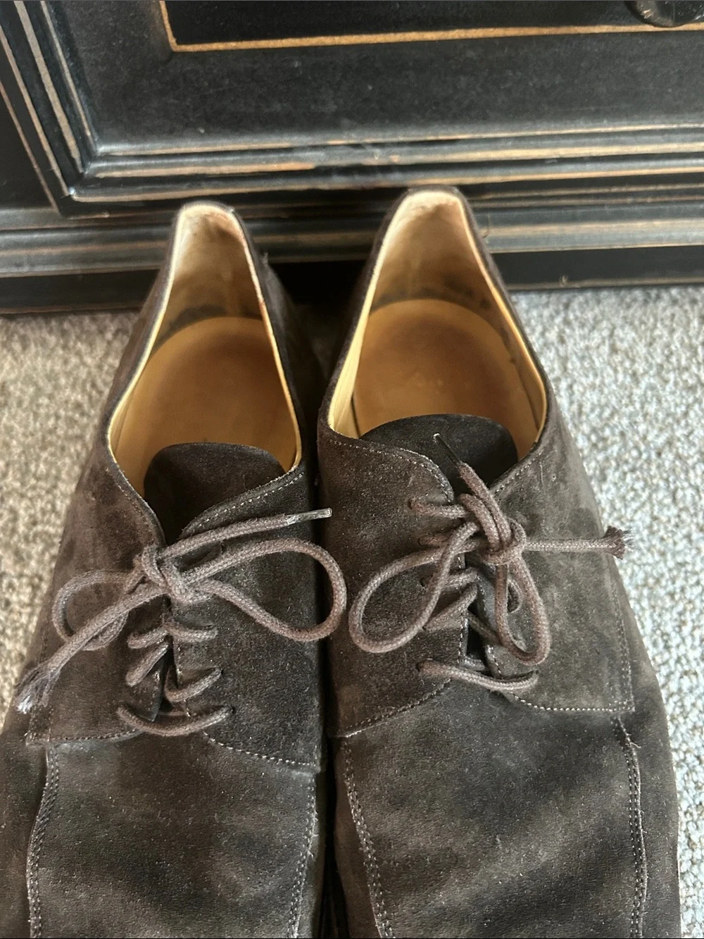 SALVATORE FERRAGAMO Brown Suede Lace-Up Dress Shoes
